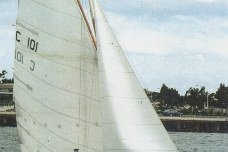 Ticonderoga-C101-Under-Sail